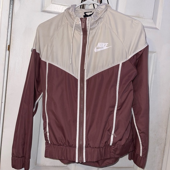 Nike Jackets & Blazers - Women’s Nike Windbreaker. Good Condition. XS.